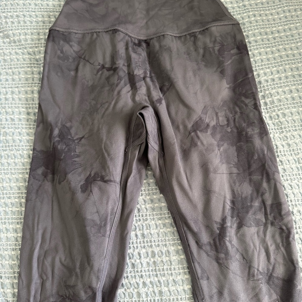 Alphalete workout leggings